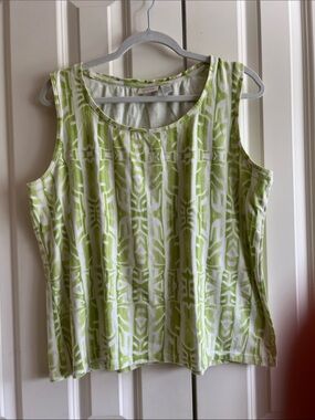 Chico’s Women’s Sleeveless Scoop Neck Tank Top - Lime Green Pattern XL